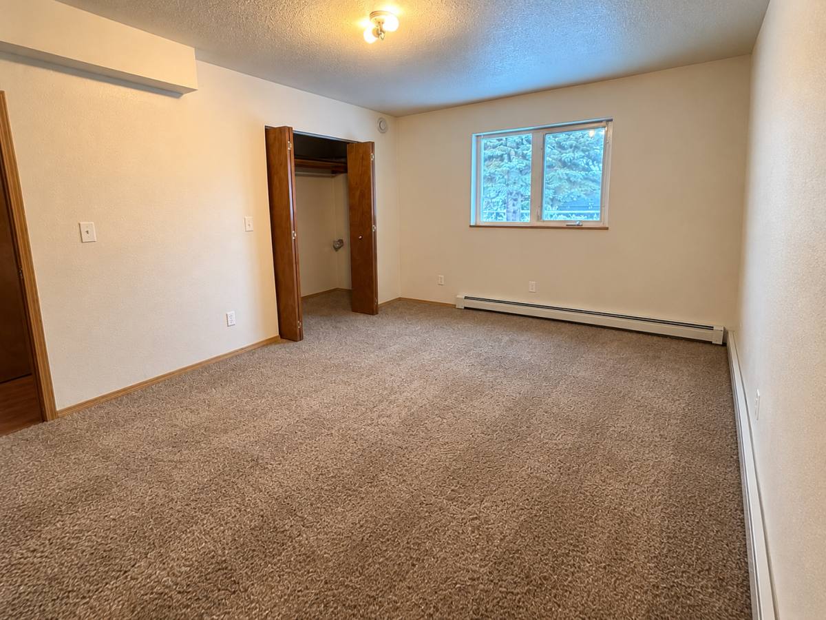 1806 Carr Ave, Fairbanks, AK 99709 - Apartment for Rent - Image 9