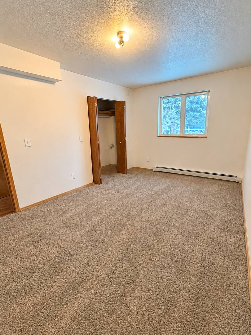 1806 Carr Ave, Fairbanks, AK 99709 - Apartment for Rent - Image 10