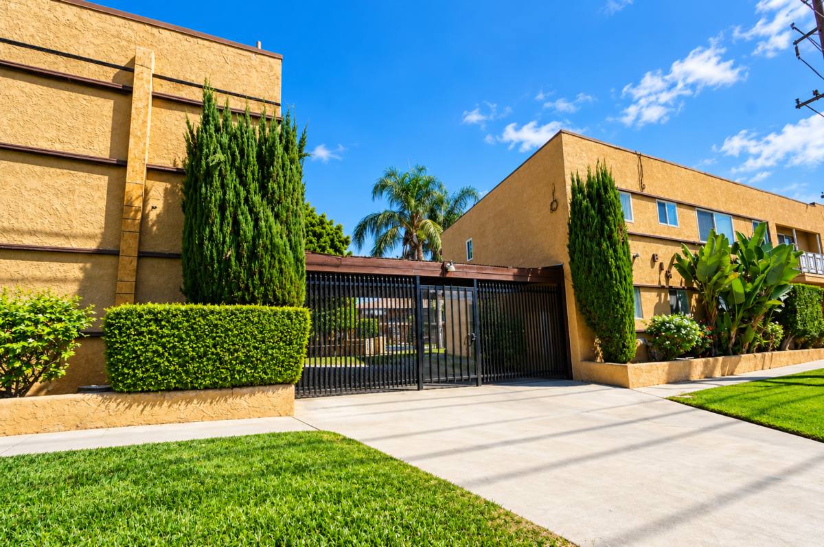Apartment for rent at Dudley Manor, 766-812 S Dudley St, Pomona, CA 91766