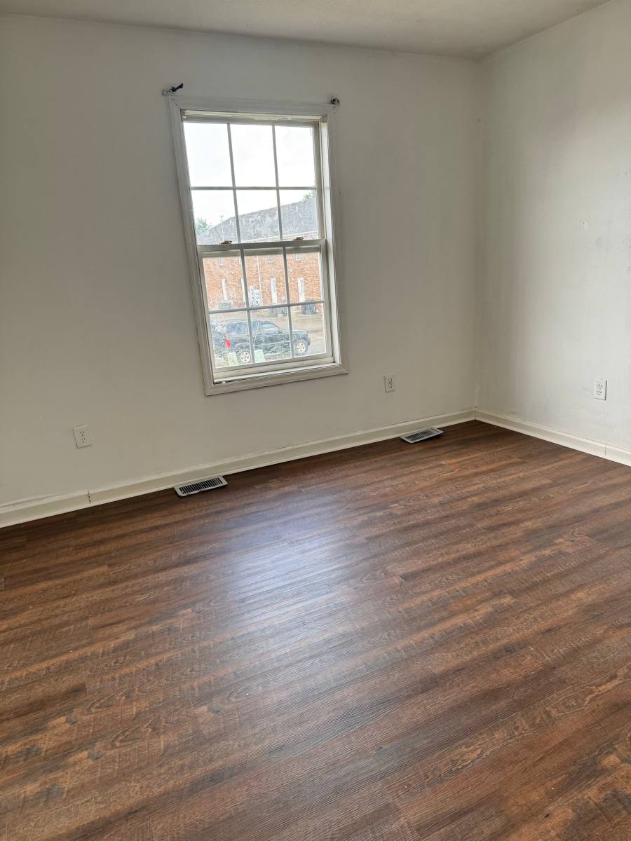 1003 Whipporwill Dr #D, Berea, KY 40403 - Apartment for Rent - Image 4