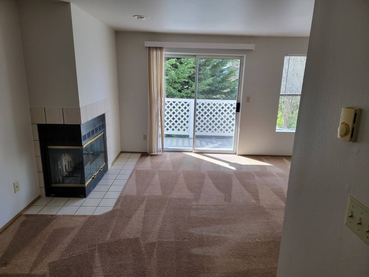 Apartment for rent at 10545 Greenwood Ave N #209, Seattle, WA 98133
