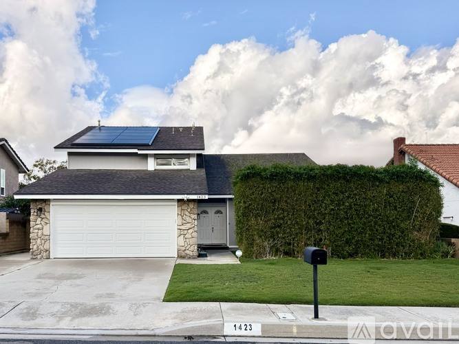 House for rent at 1423 Copper Mountain Dr, Diamond Bar, CA 91765