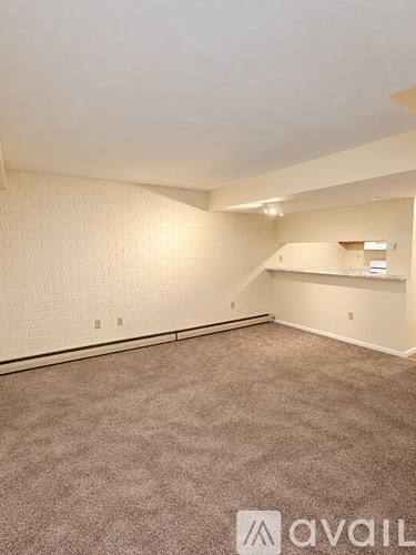 38405 N Lane #E207, Willoughby, OH 44094 - Condo for Rent - Image 4