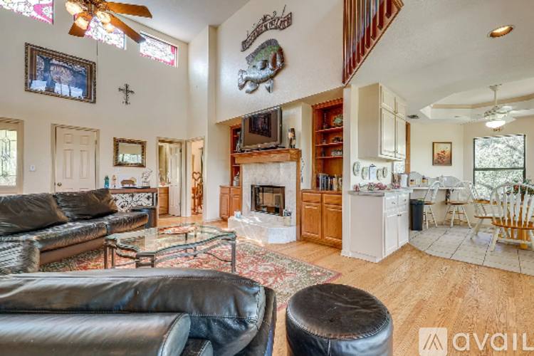 1275 Trailridge Dr, Canyon Lake, TX 78133 - House for Rent - Image 9