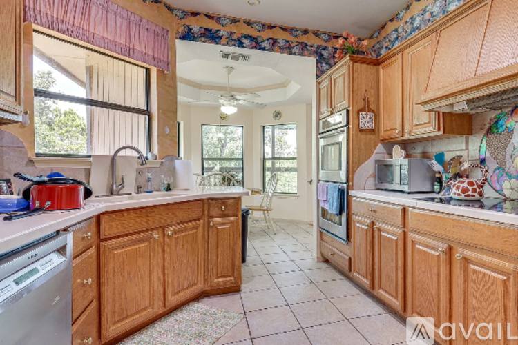 1275 Trailridge Dr, Canyon Lake, TX 78133 - House for Rent - Image 2