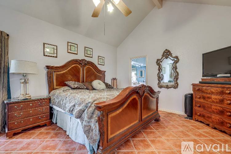1275 Trailridge Dr, Canyon Lake, TX 78133 - House for Rent - Image 4