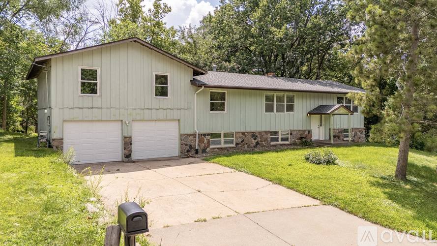House for rent at 1212 44 1 2 Ave NE, Minneapolis, MN 55421