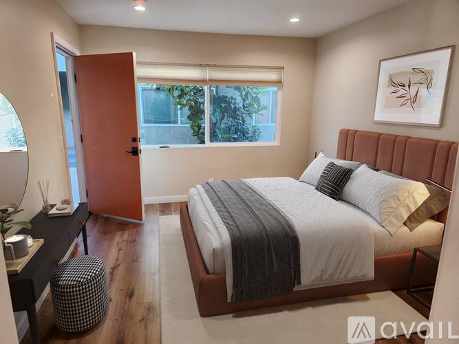 Apartment for rent at 419 W Queen St #6, Inglewood, CA 90301