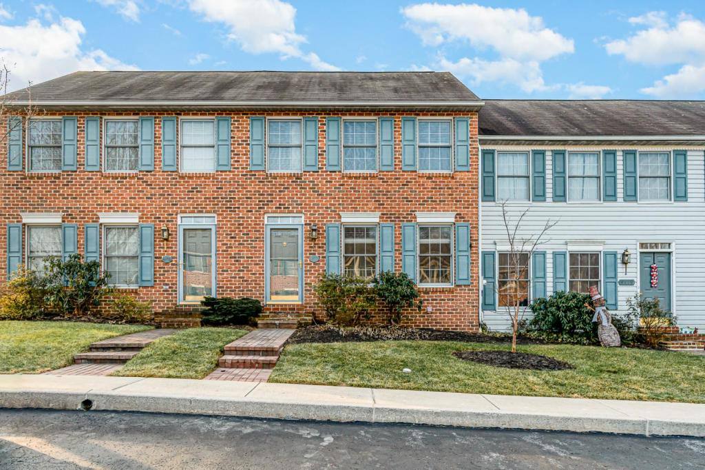 Townhouse for rent at 4177 Kittatinny Dr, Mechanicsburg, PA 17050