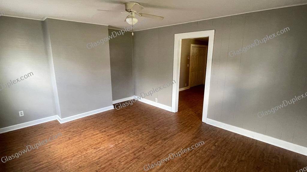 211 N Lewis St, Glasgow, KY 42141 - House for Rent - Image 2