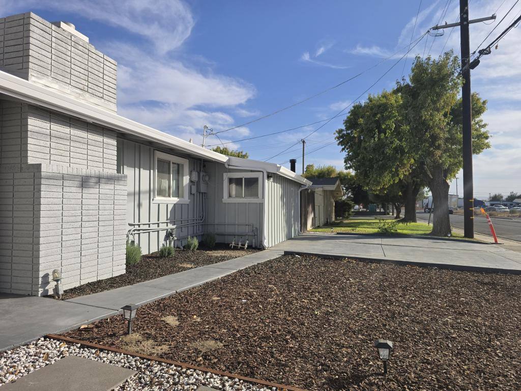 1238 Maryland Ave, Los Banos, CA 93635 - House for Rent - Image 3