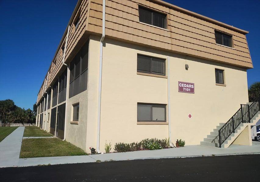 Townhouse for rent at 7101 Ridgewood Ave #201, Cape Canaveral, FL 32920