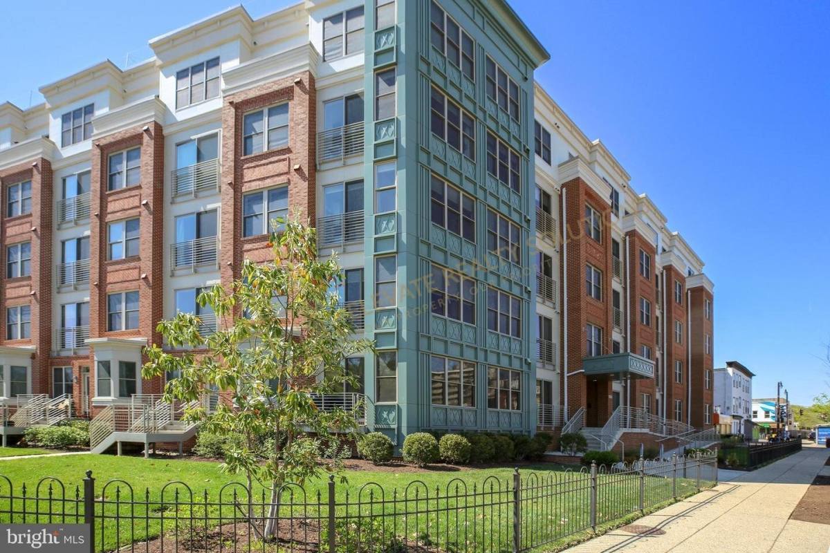 Condo for rent at 1350 Maryland Ave NE #107, Washington, DC 20002