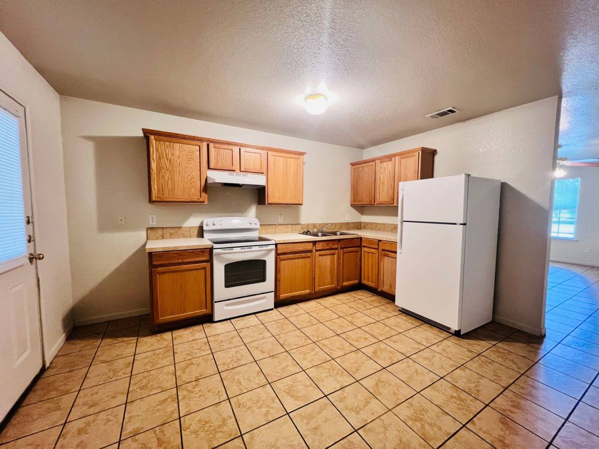 1405-B Hopi Trail, Harker Heights, TX 76548 - Apartment for Rent - Image 4