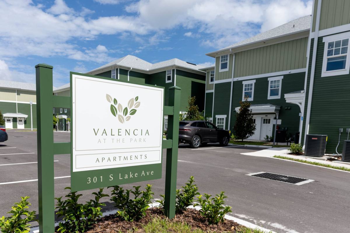 Valencia at the Park, 301 S Lake Ave, Lakeland, FL 33801 - Apartment for Rent - Image 5