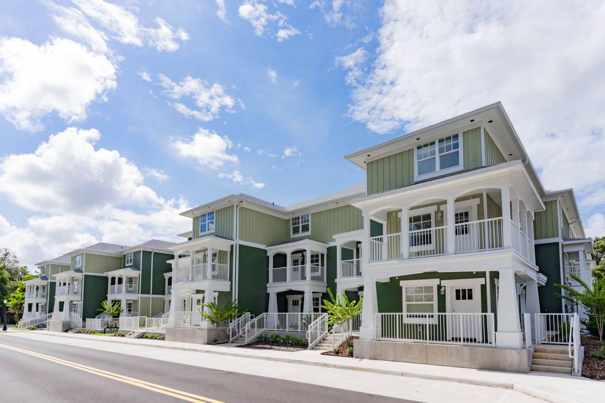 Valencia at the Park, 301 S Lake Ave, Lakeland, FL 33801 - Apartment for Rent - Image 3