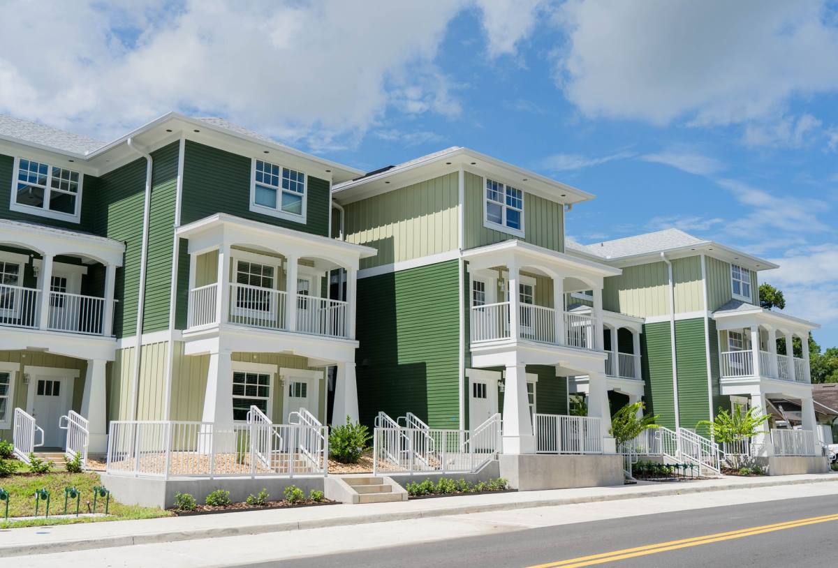 Valencia at the Park, 301 S Lake Ave, Lakeland, FL 33801 - Apartment for Rent - Image 4