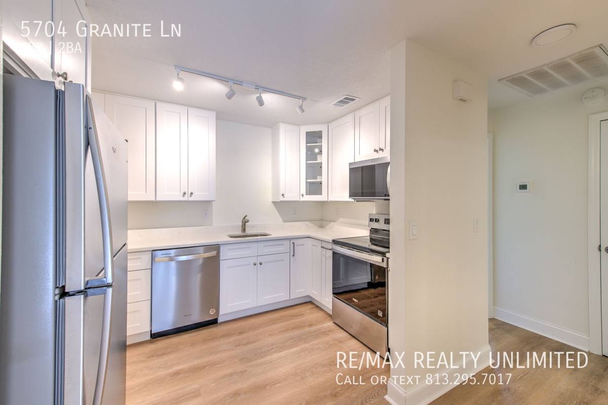 5704 Granite Lane, Lakeland, FL 33809 - Apartment for Rent - Image 9