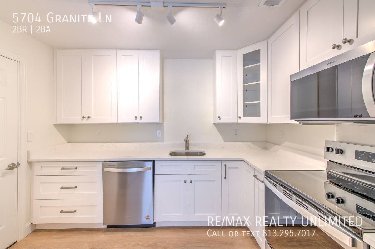 5704 Granite Lane, Lakeland, FL 33809 - Apartment for Rent - Image 8