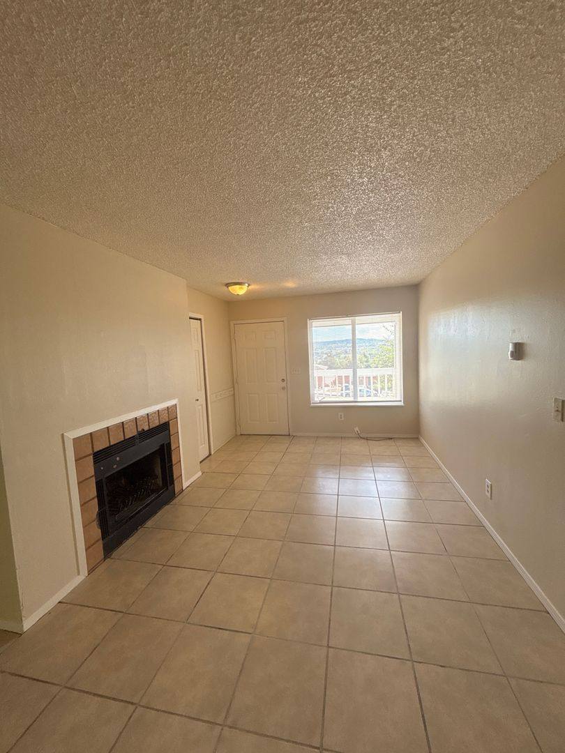 2906 Straus Lane, Colorado Springs, CO 80907 - Apartment for Rent - Image 5