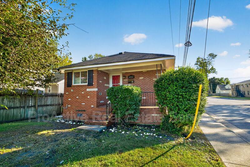 Apartment for rent at 1052 Hannah St #B, Norfolk, VA 23505
