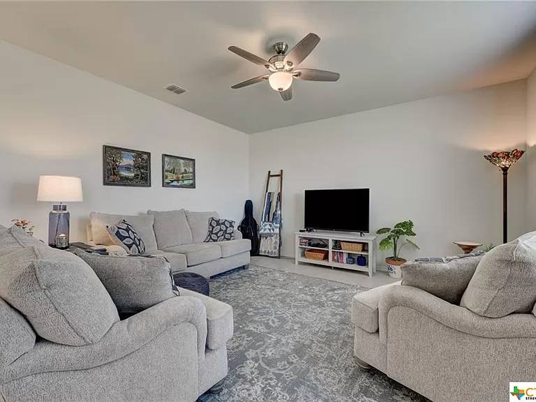 308 Autumn Rouge, New Braunfels, TX 78130 - House for Rent - Image 4