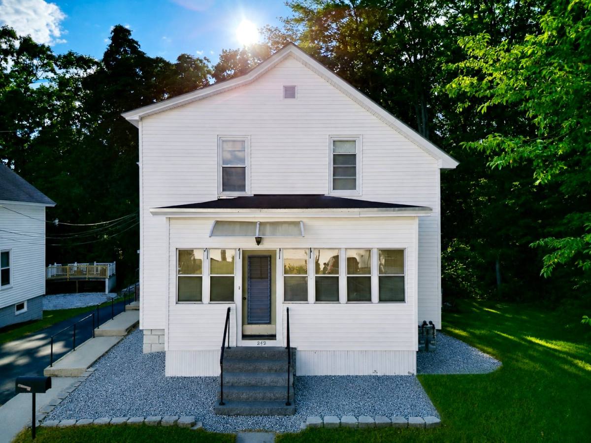 Apartment for rent at 242 Lafayette St, 2nd Floor, Manchester, NH 03102