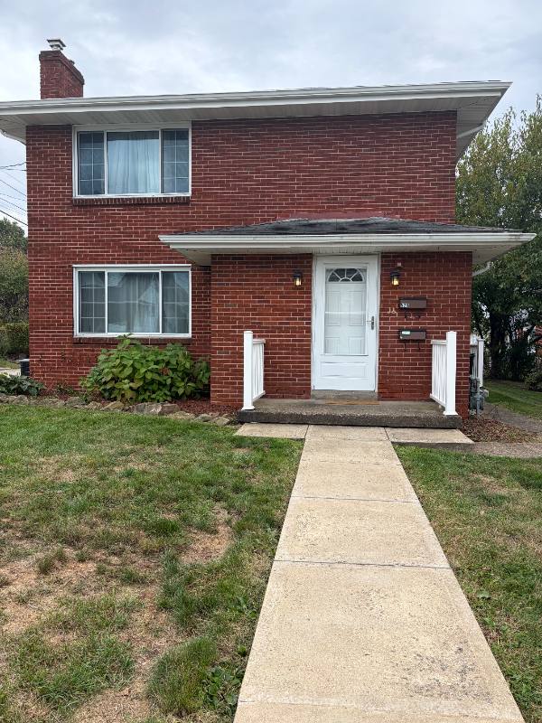 Apartment for rent at 526 Foster St #1, Greensburg, PA 15601