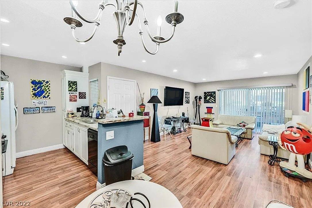 Tops Rental 1909 High Valley Court #11 in Las Vegas, NV | 1 Bed 1 Bath 707 sqft ...