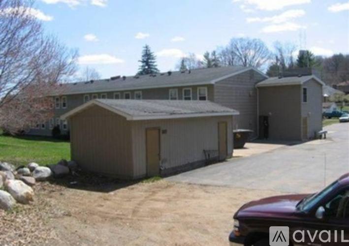 805 Vine Court #18, Niagara, WI 54151 - Apartment for Rent - Image 2