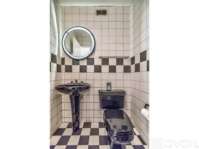 112 Washington Place #11G, Pittsburgh, PA 15219 - Condo for Rent - Image 3