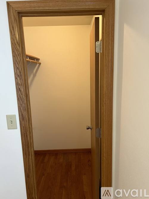 2624 S Fulton St, Rear Unit, Milwaukee, WI 53207 - Townhouse for Rent - Image 6