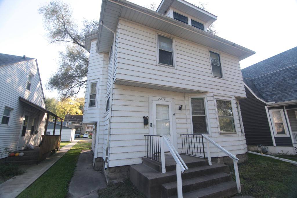 House for rent at 2418 6th Ave, Moline, IL 61265