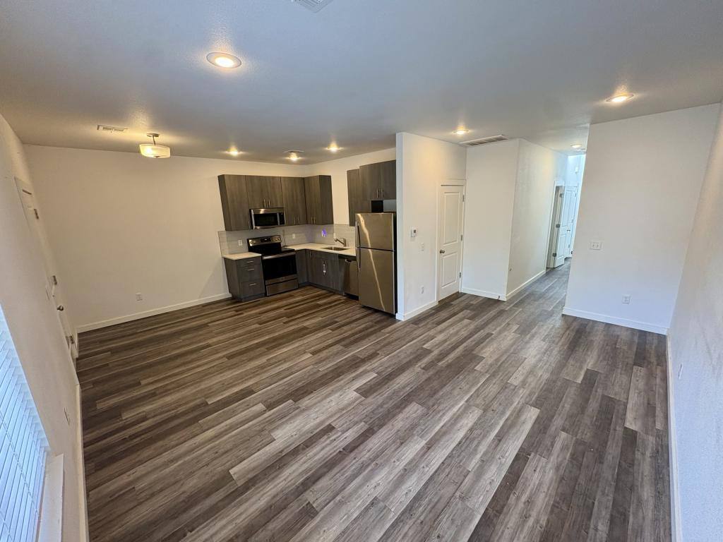 Townhouse for rent at 628 N College St, Siloam Springs, AR 72761