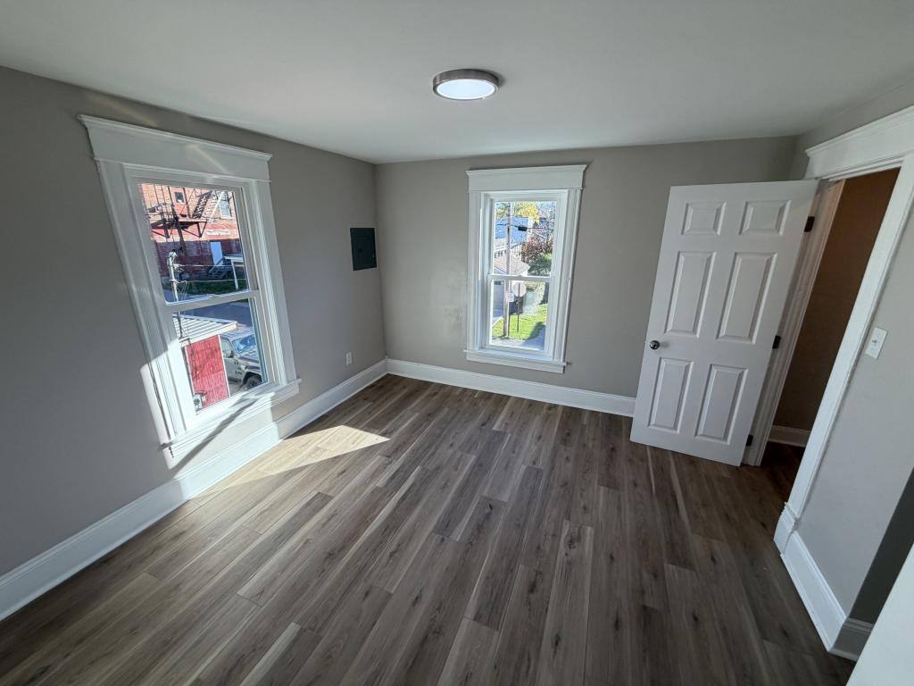 Tops Rental 4 Mechanic St in Camillus, NY | 2 Beds 2 Baths 1,100 sqft Townhouse for ...