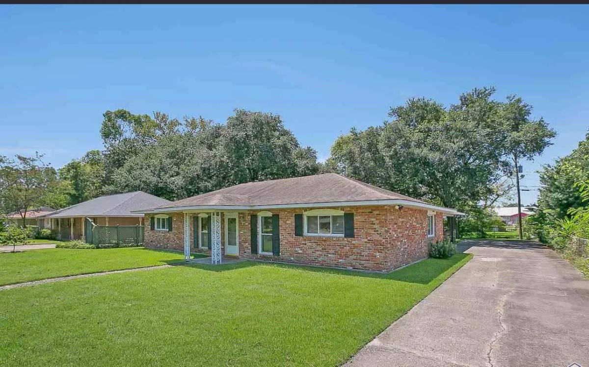 9410 Vienna Ave, Baton Rouge, LA 70810 - House for Rent - Image 1
