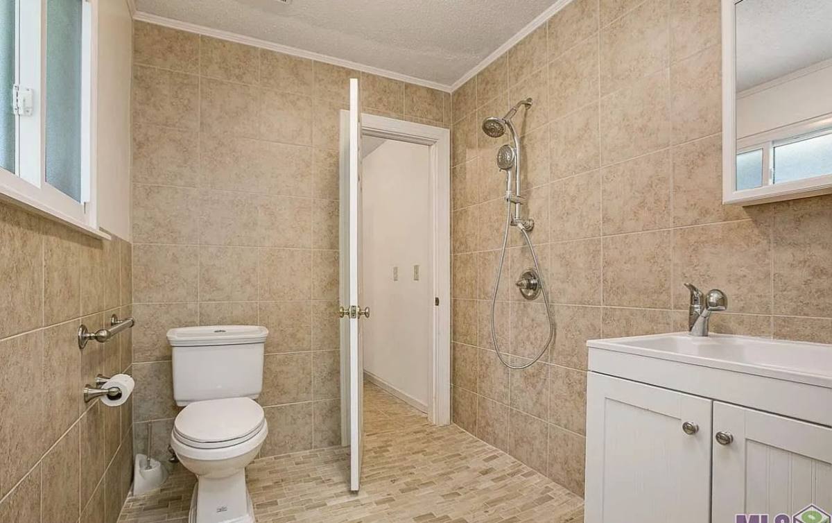 9410 Vienna Ave, Baton Rouge, LA 70810 - House for Rent - Image 2