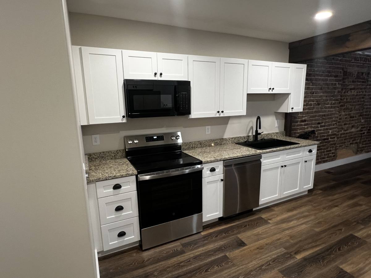Apartment for rent at 110 Union St #2A, Erwin, TN 37650
