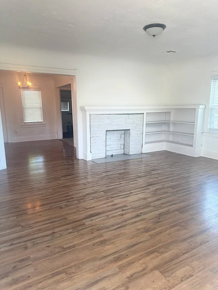 House for rent at 1932 NW 40th St, Oklahoma City, OK 73118