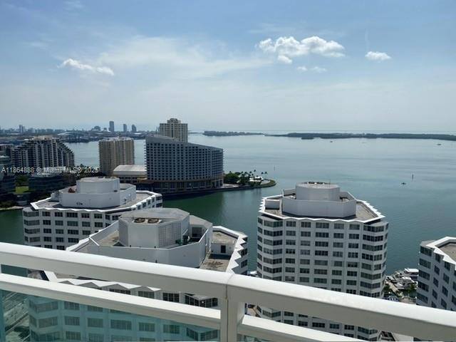 950 Brickell Bay Dr #2711, Miami, FL 33131 - Condo for Rent - Image 1