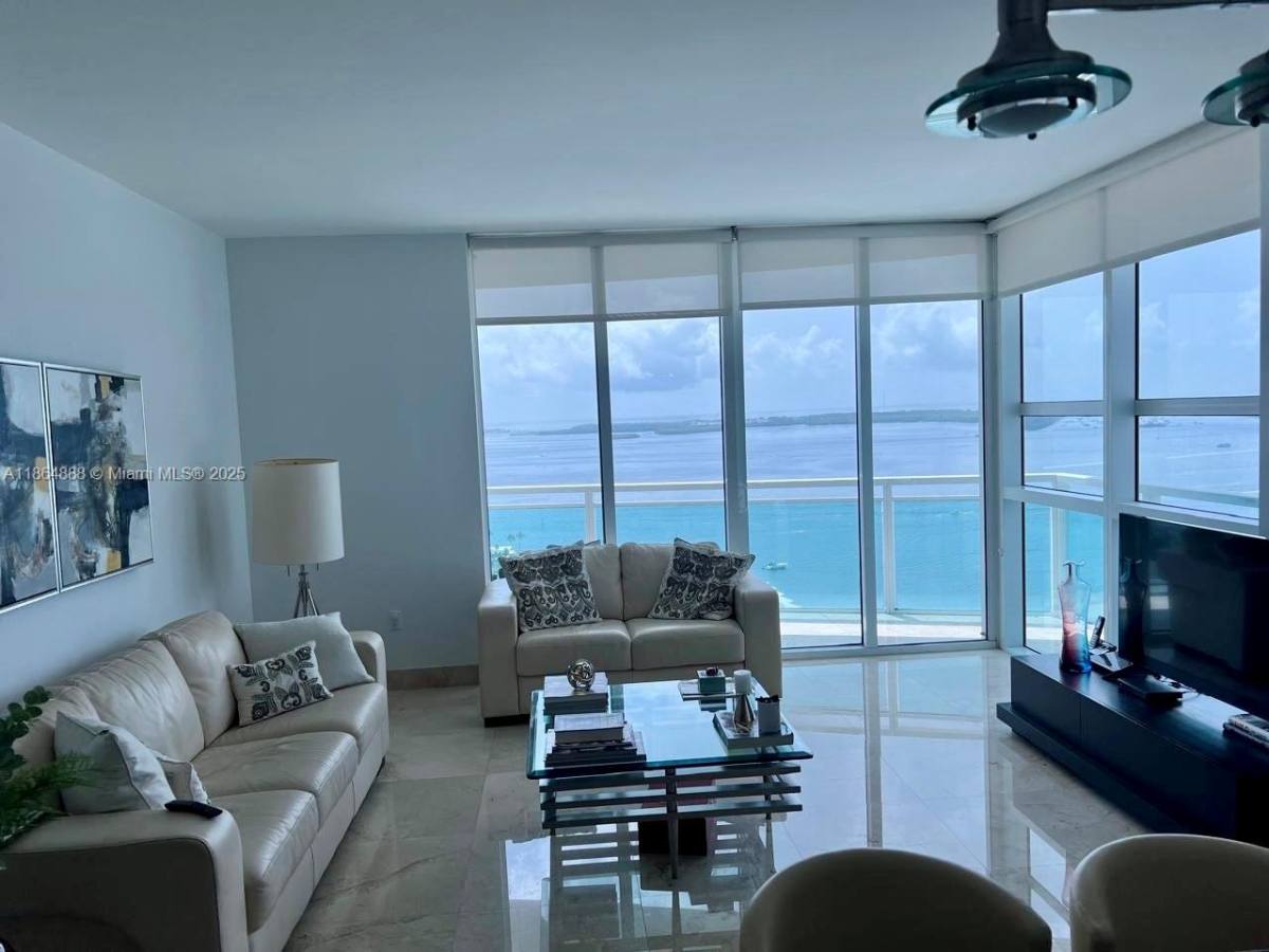 950 Brickell Bay Dr #2711, Miami, FL 33131 - Condo for Rent - Image 7
