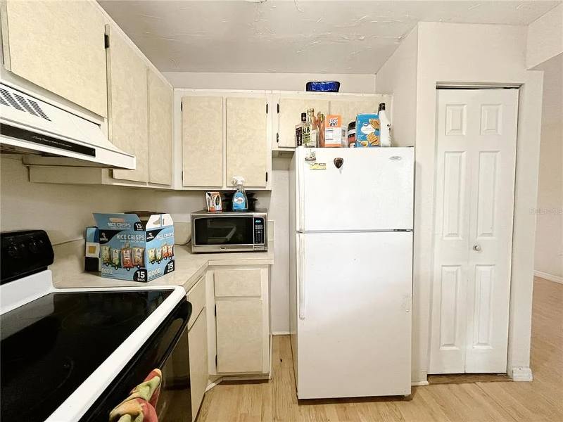 2811 SW Archer Rd #T, Gainesville, FL 32608 - Condo for Rent - Image 8