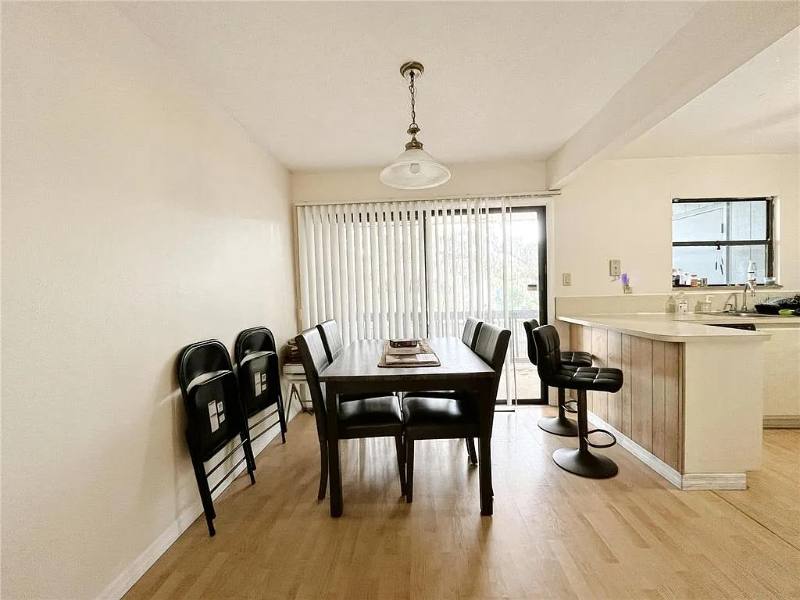 2811 SW Archer Rd #T, Gainesville, FL 32608 - Condo for Rent - Image 2