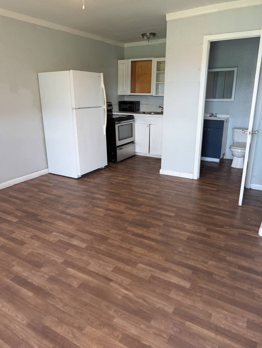 Apartment for rent at 1002 Daniels St, Dundee, FL 33838