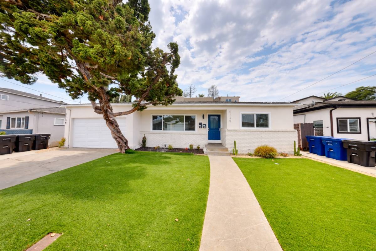 Townhouse for rent at 5126 Alumni Place, San Diego, CA 92115
