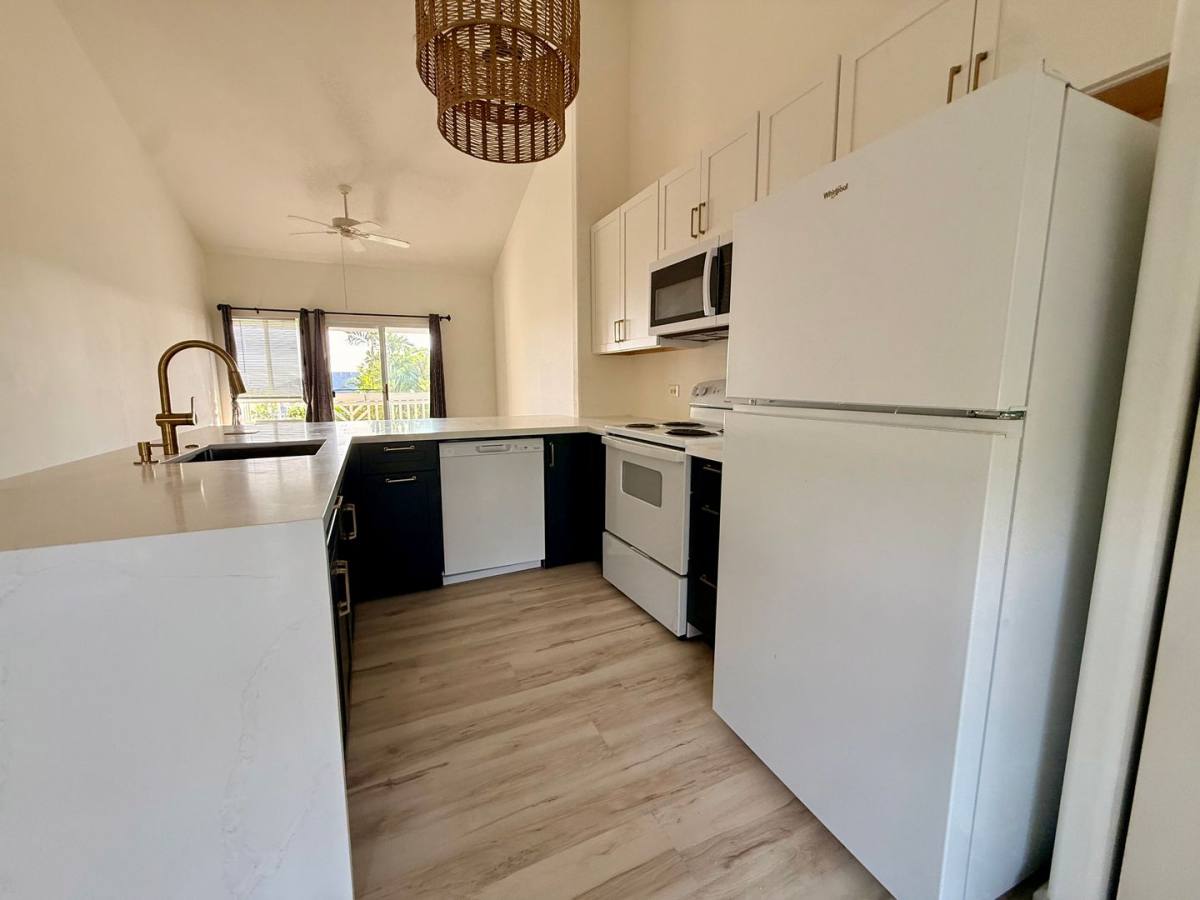 Condo for rent at 75-6081 Alii Dr #OO202, Kailua Kona, HI 96740