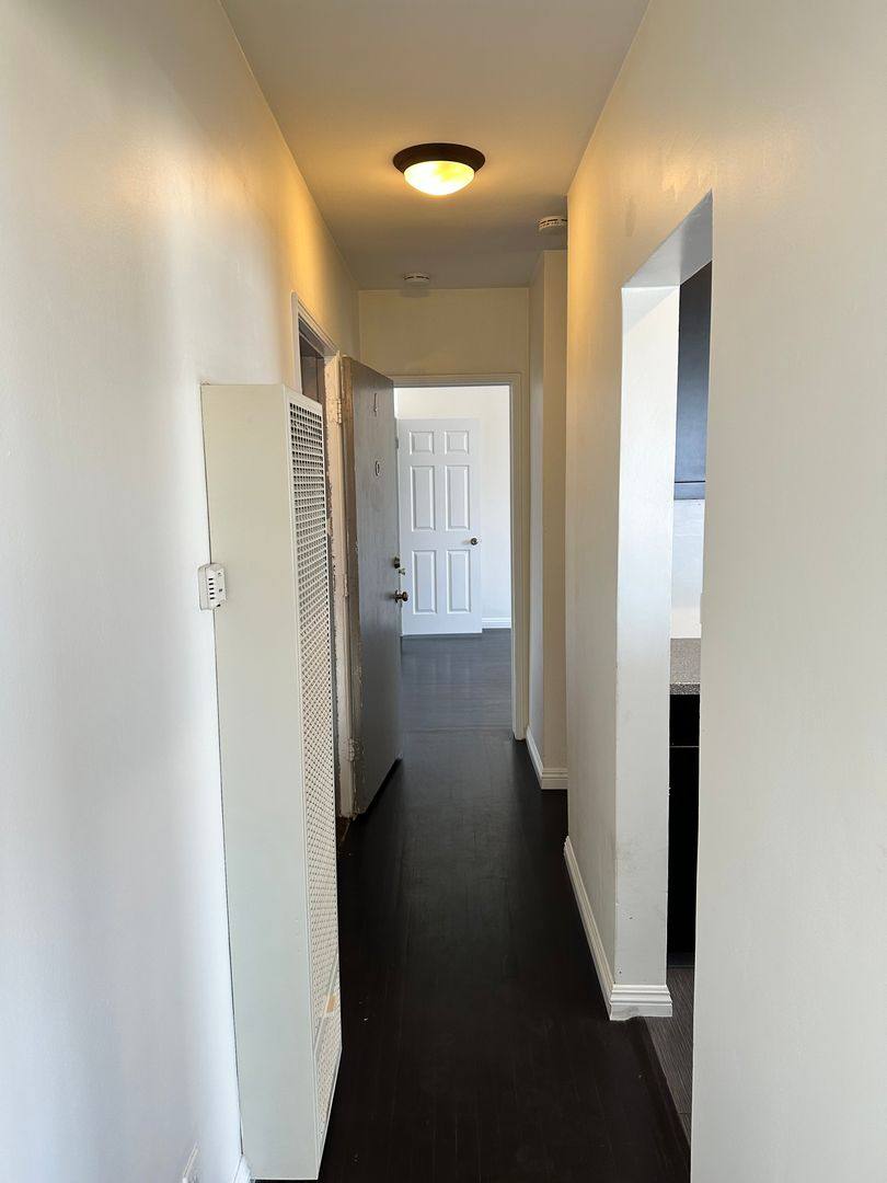 North of Pier Beach Pad, 1542 Monterey Blvd, Hermosa Beach, CA 90254 - Apartment for Rent - Image 5