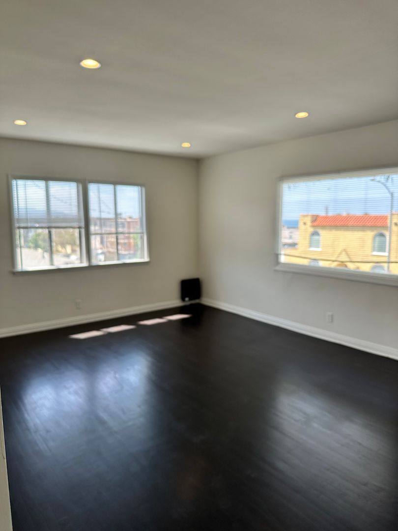 North of Pier Beach Pad, 1542 Monterey Blvd, Hermosa Beach, CA 90254 - Apartment for Rent - Image 1