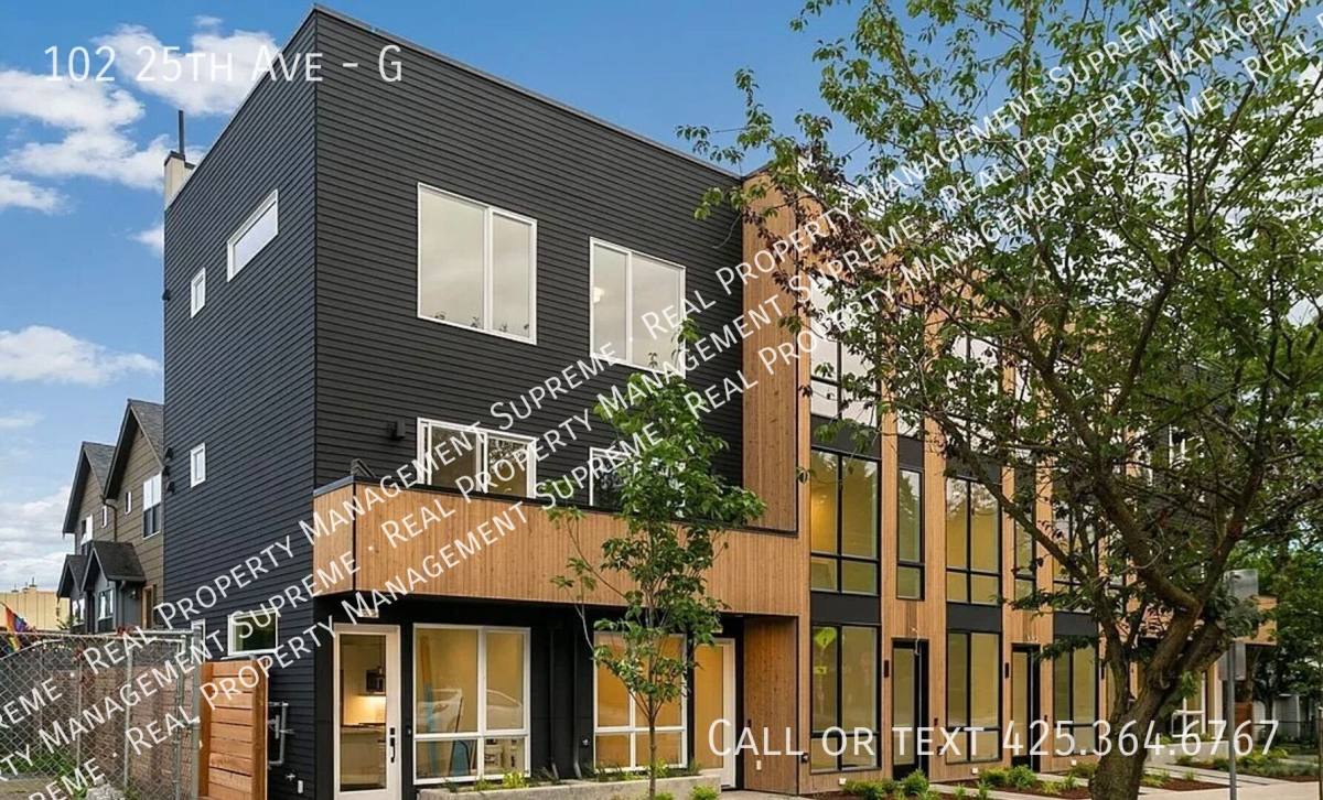Townhouse for rent at 102 25th Ave #G, Seattle, WA 98122