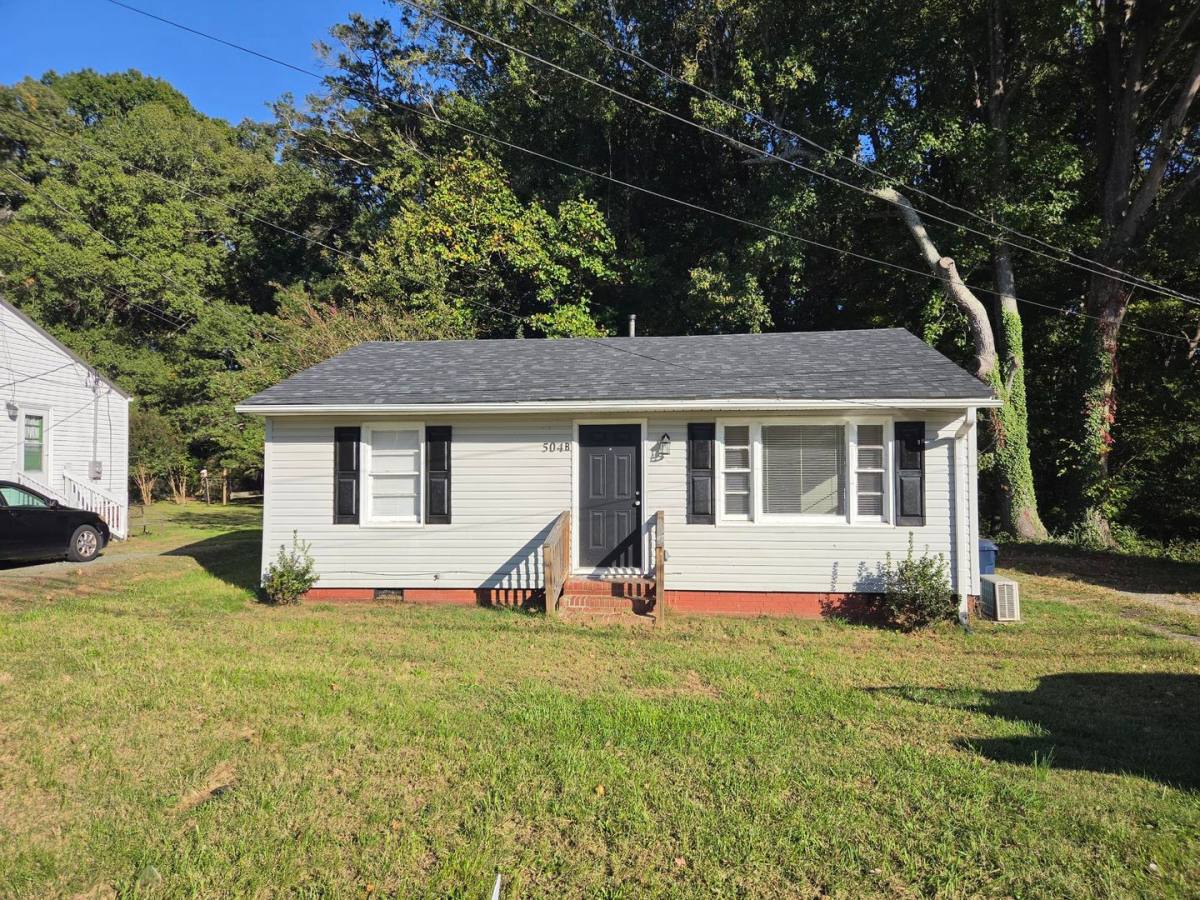 Apartment for rent at 504 Moore Dr #B, Lexington, NC 27292